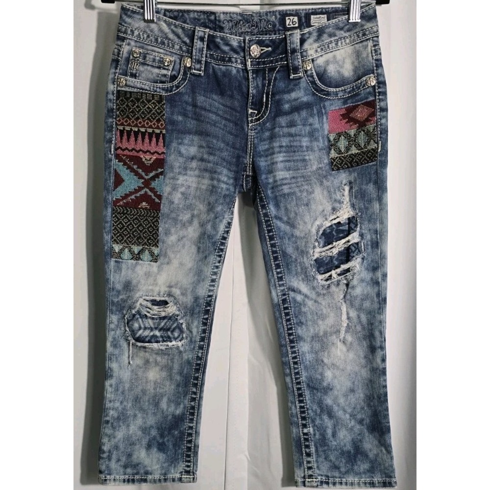 Miss Me Cuffed Capri Jeans Womens 26 Acid Wash‎ Tapestry Patched Distressed Boho